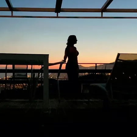 Geek - Open Space - 5m From 5 Attractions - Pool Year Round, Dining Pergola, Barbecue - Matrix Funchal (Madeira)