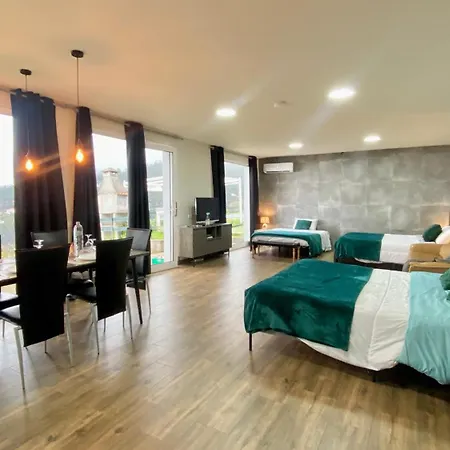 Geek - Open Space - 5m From 5 Attractions - Pool Year Round, Dining Pergola, Barbecue - Matrix Funchal (Madeira)