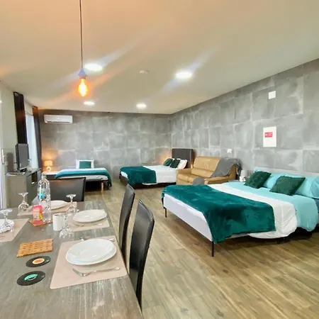 Geek - Open Space - 5m From 5 Attractions - Pool Year Round, Dining Pergola, Barbecue - Matrix * Funchal (Madeira)