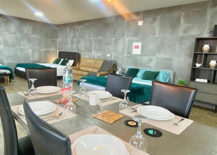 ヴィラ Geek - Open Space - 5m From 5 Attractions - Pool Year Round, Dining Pergola, Barbecue - Matrix *