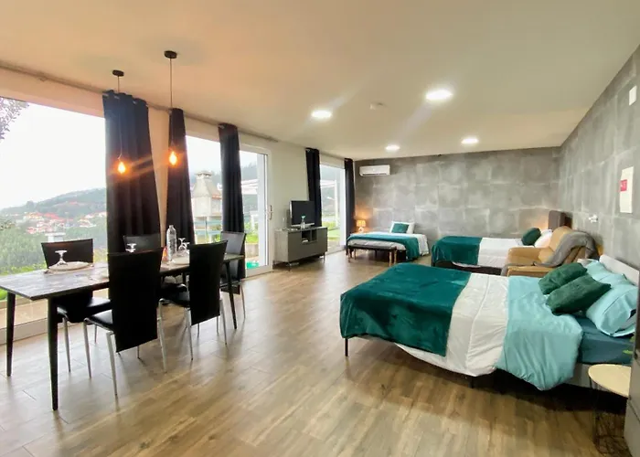 Geek - Open Space - 5m From 5 Attractions - Pool Year Round, Dining Pergola, Barbecue - Matrix Funchal (Madeira)