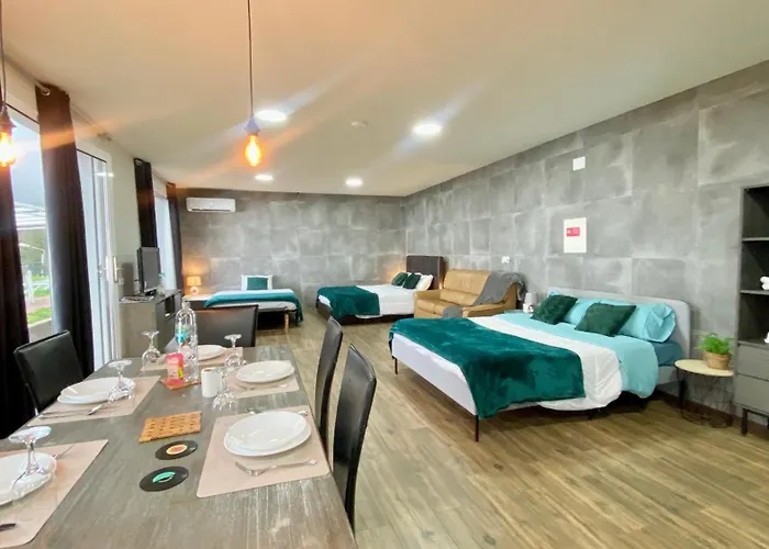 Geek - Open Space - 5m From 5 Attractions - Pool Year Round, Dining Pergola, Barbecue - Matrix * Funchal (Madeira)